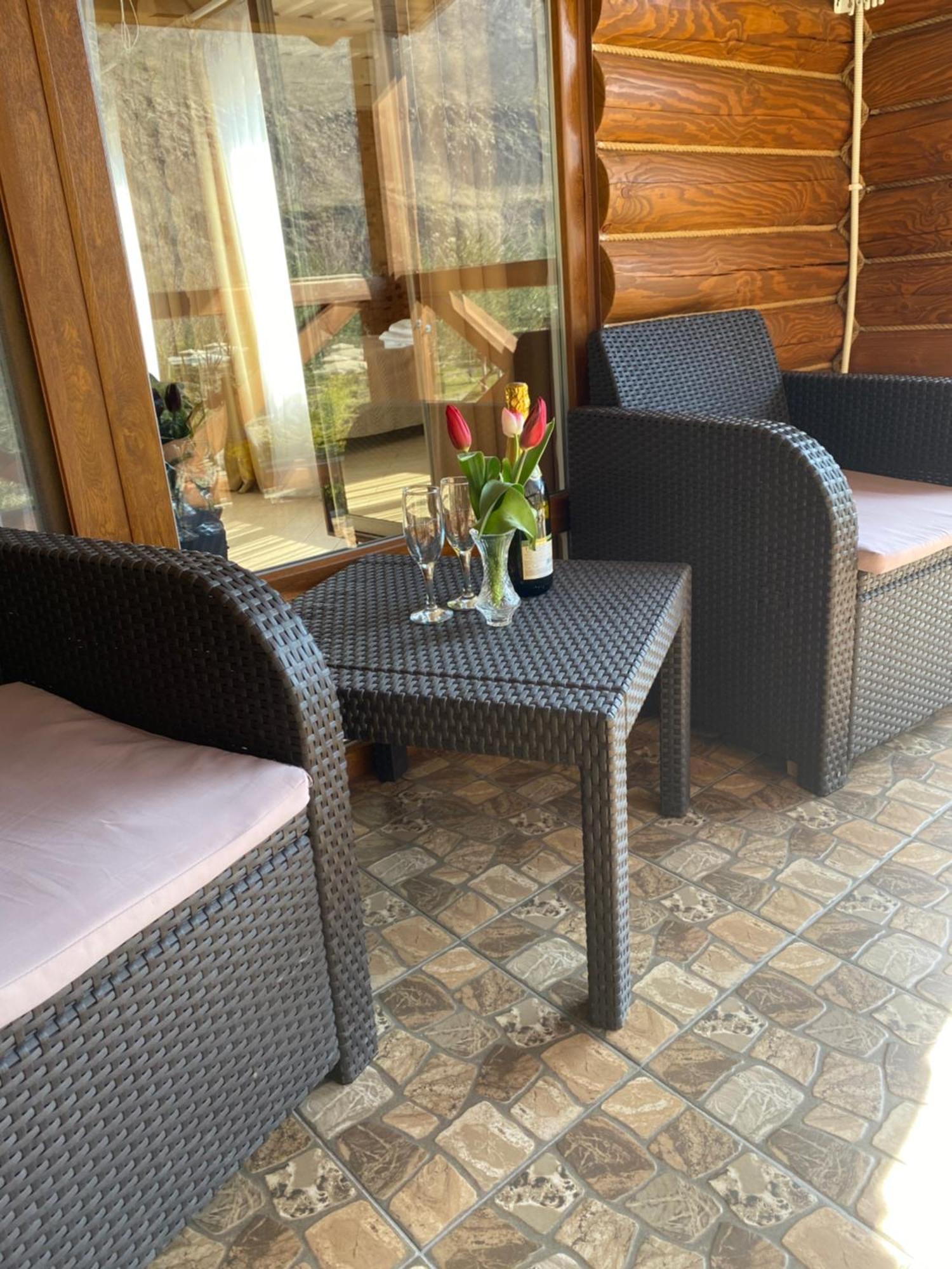 Chorna Skelya Resort & Wellness Винохрадив Екстериор снимка